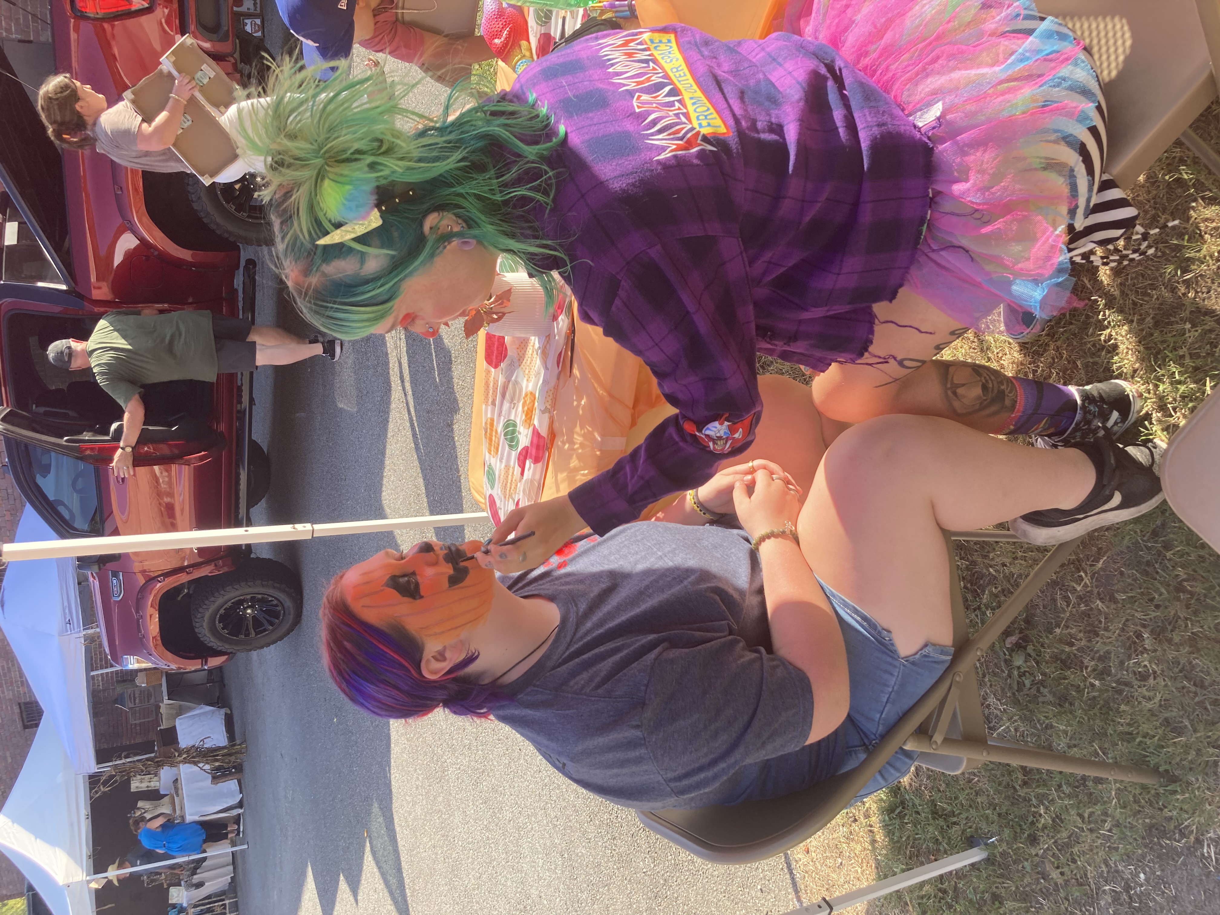 Whimsy Entertainment circus and party entertainer serving Northeast Ohio (near Cleveland & Columbus), Detroit and Pittsburgh — kids parties, balloons, bubbles, face painting, juggling, LED and fire performances.