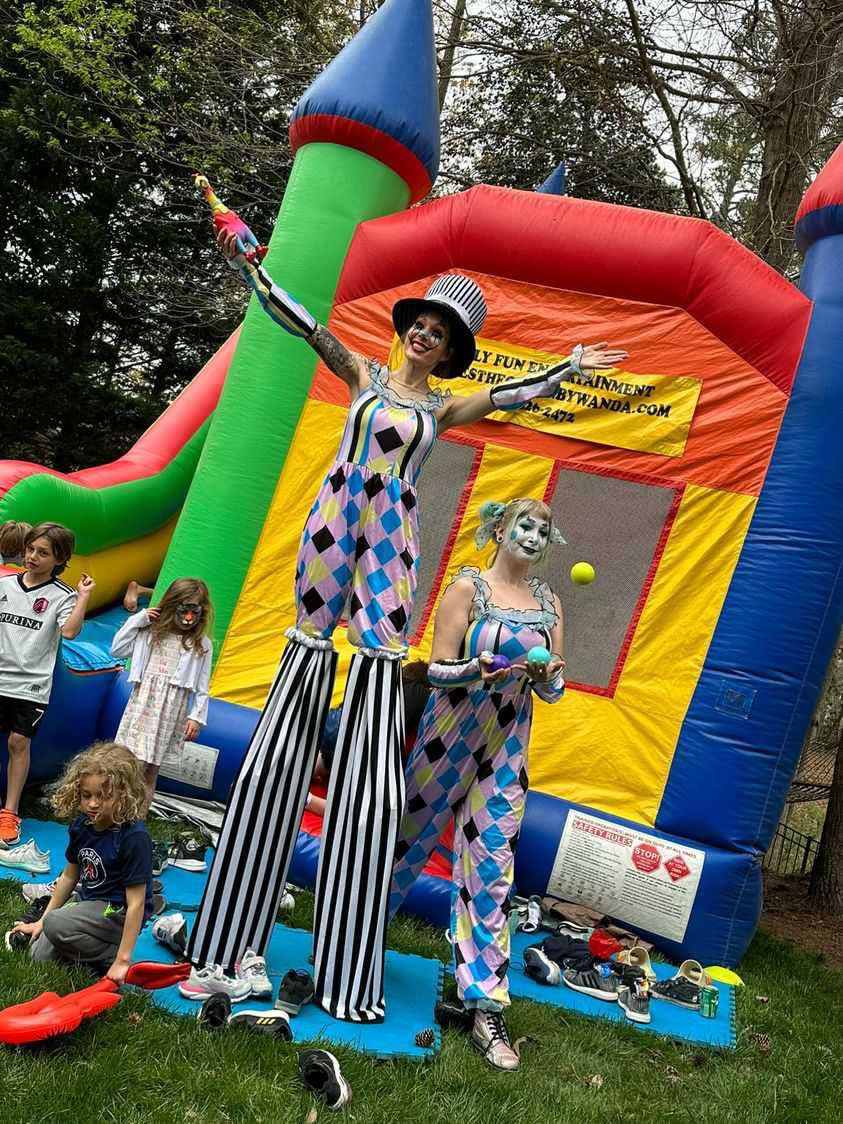 Whimsy Entertainment circus and party entertainer serving Northeast Ohio (near Cleveland & Columbus), Detroit and Pittsburgh — kids parties, balloons, bubbles, face painting, juggling, LED and fire performances.