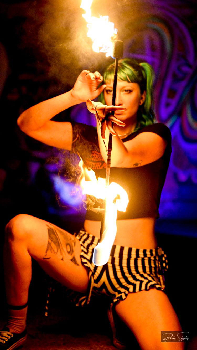 Whimsy Entertainment circus and party entertainer serving Northeast Ohio (near Cleveland & Columbus), Detroit and Pittsburgh — kids parties, balloons, bubbles, face painting, juggling, LED and fire performances.